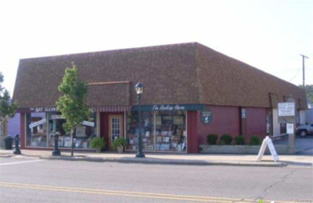 33305 Grand River Ave - Photo 1