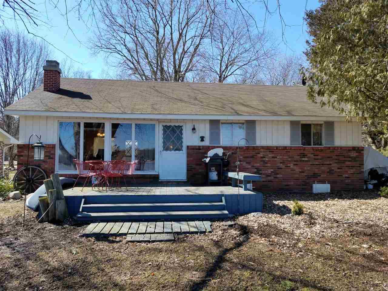 728 Spicer Dr - Photo 1
