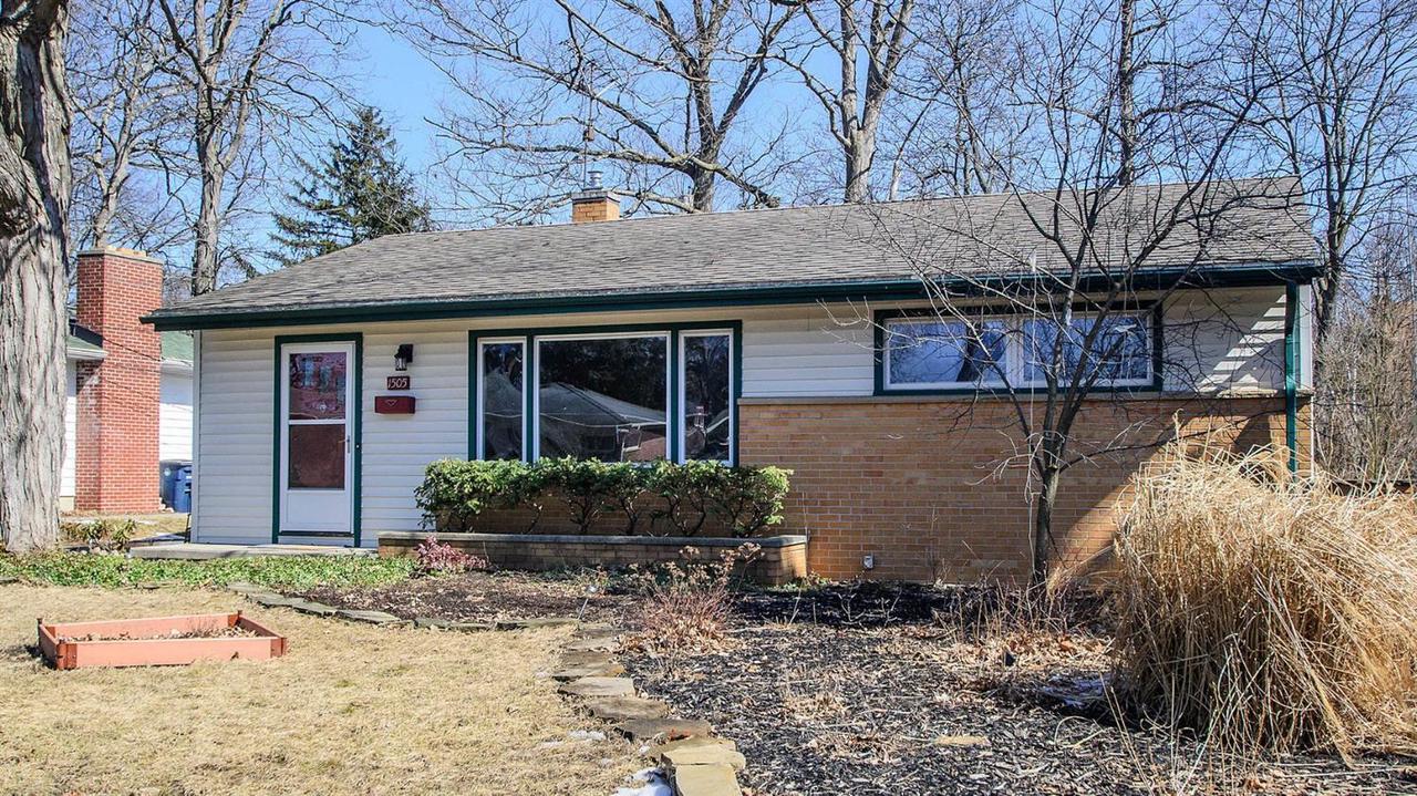 1505 Westfield Ave - Photo 1