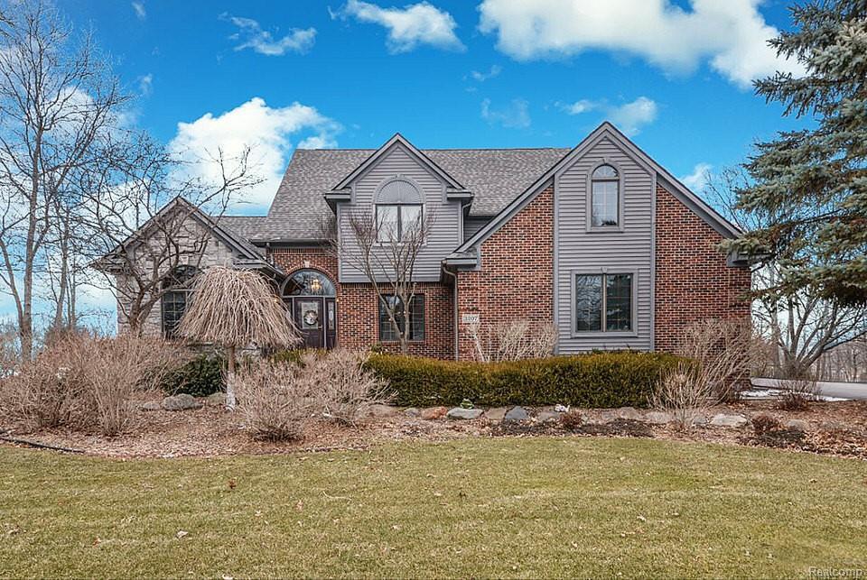3207 Lakewood Shores Dr - Photo 1