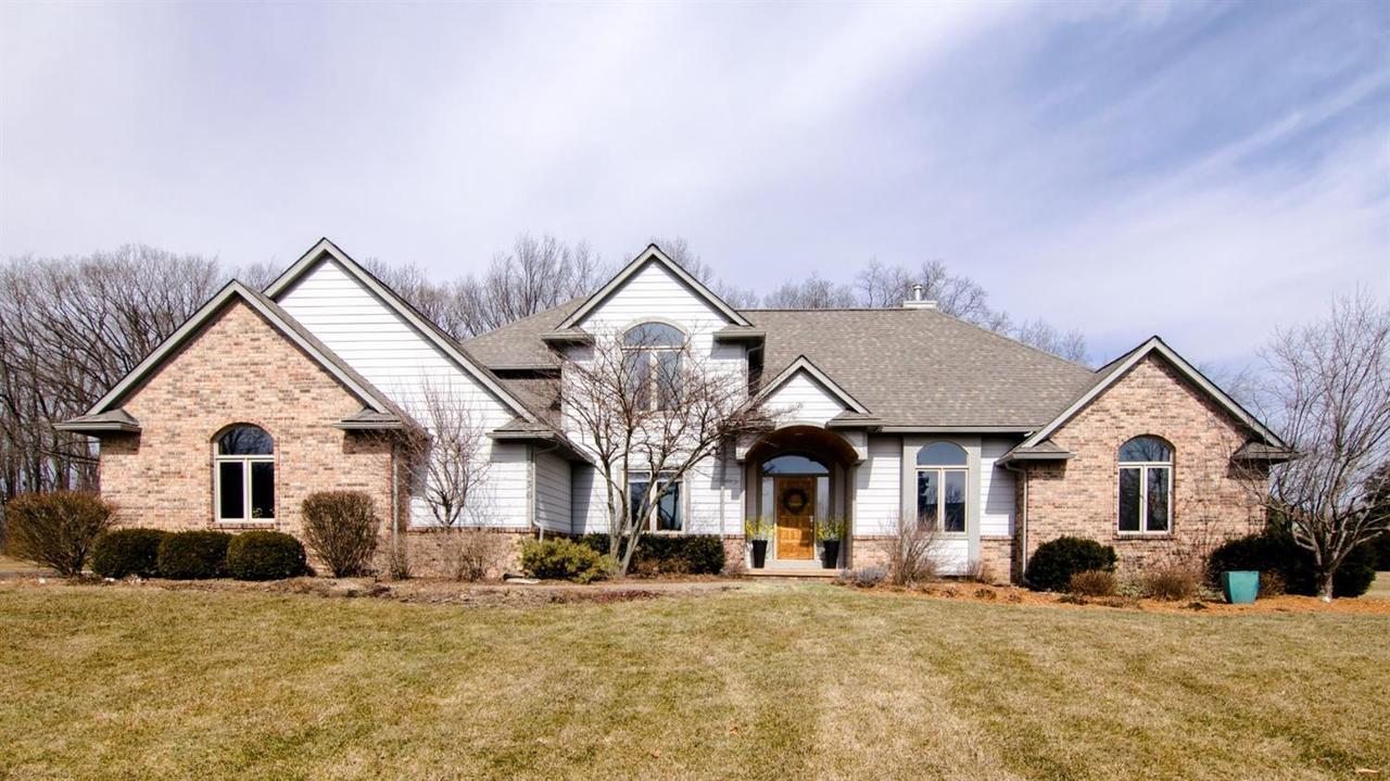 9336 Yorkshire Dr - Photo 1