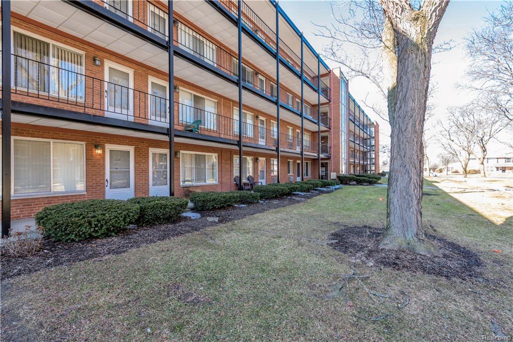 2925 13 MILE RD RD - Photo 1