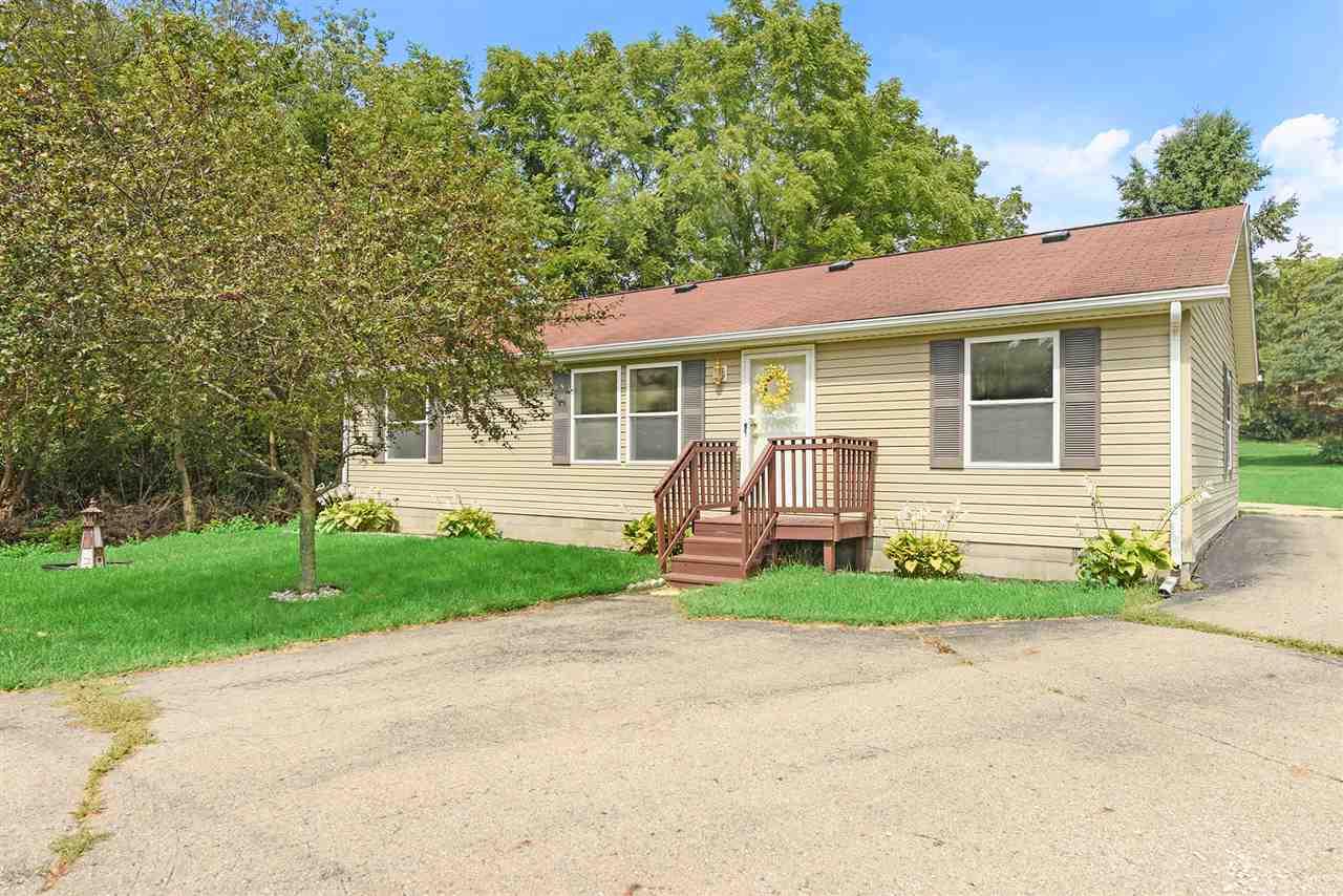 224 Claremont Cr - Photo 1