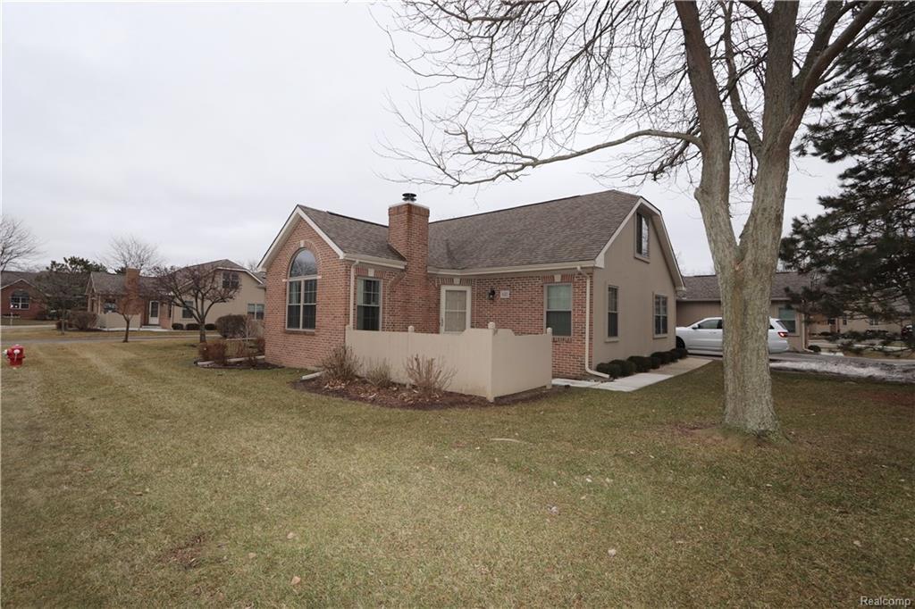 611 Perry Creek Dr - Photo 1