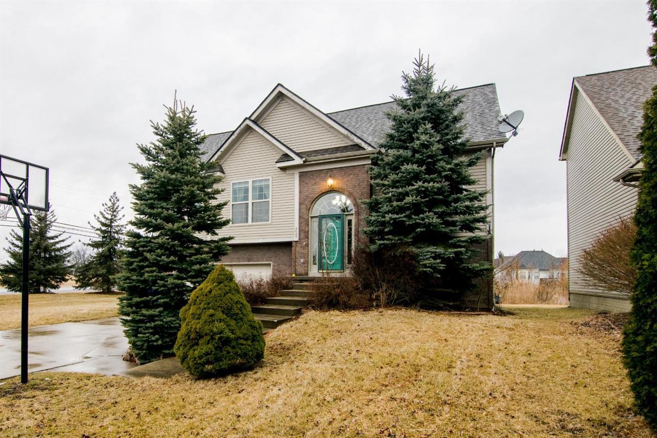 3023 Bridgefield Dr - Photo 1