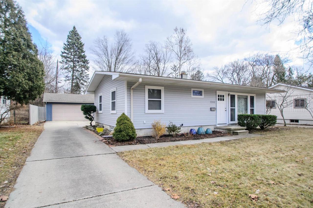 1206 Morningside Dr - Photo 1