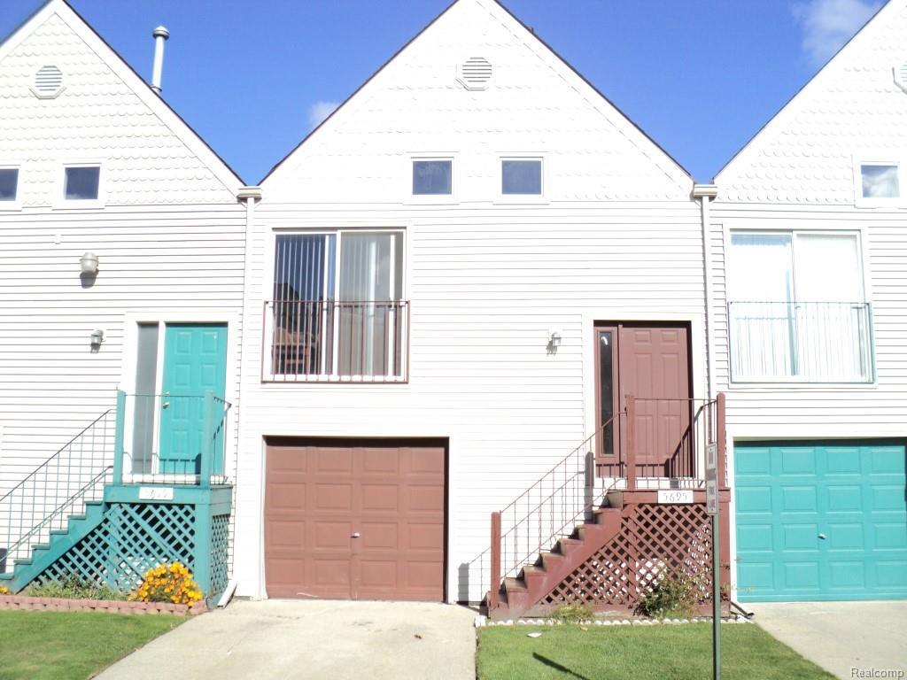 5631 Fox Hill Dr. - Photo 1