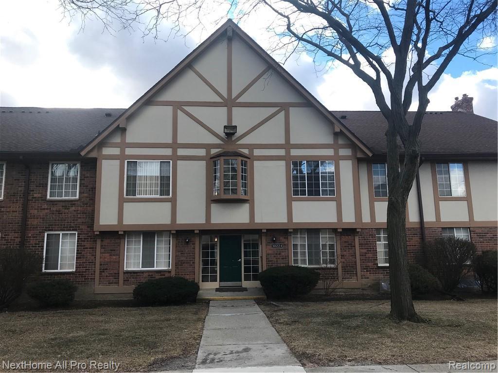 30224 Southfield Rd - Photo 1