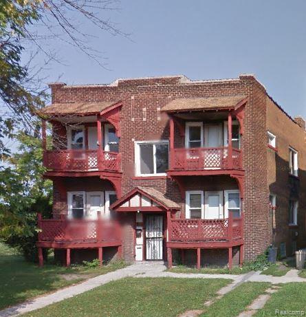 135 Stevens St - Photo 1