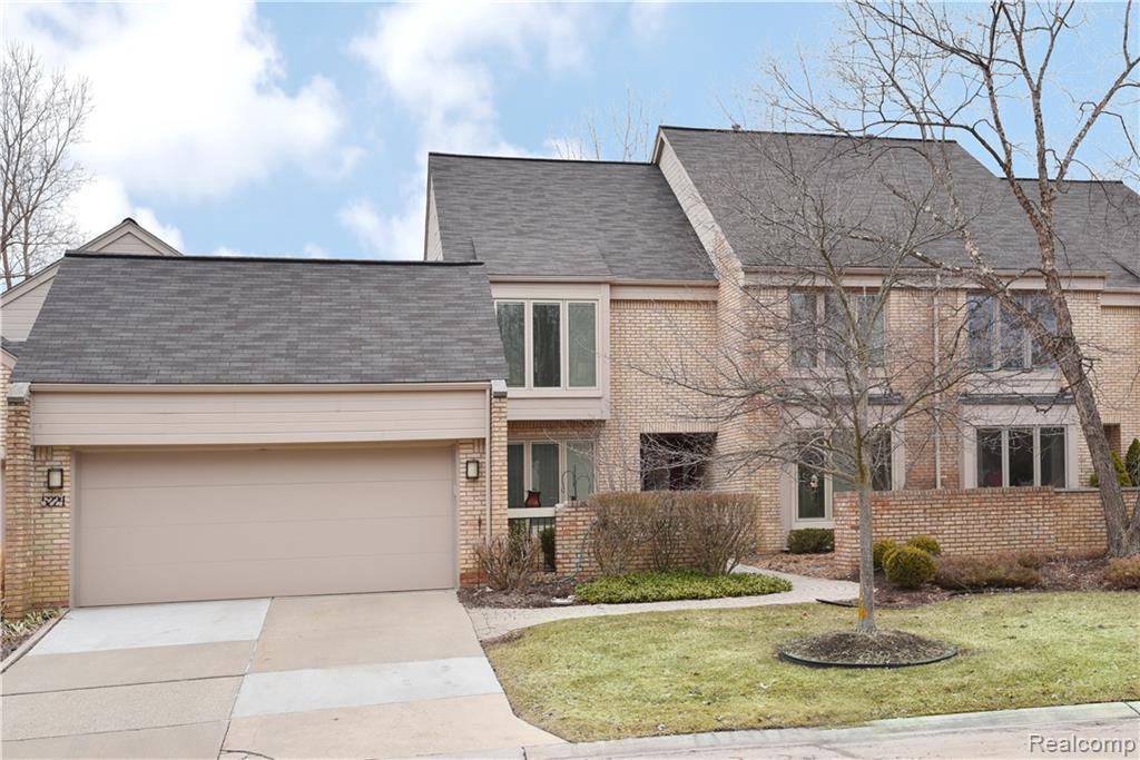 5224 Mirror Lake Crt - Photo 1