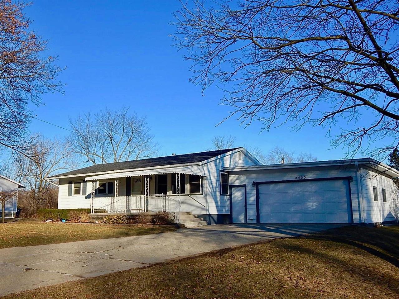 2405 Easy St - Photo 1