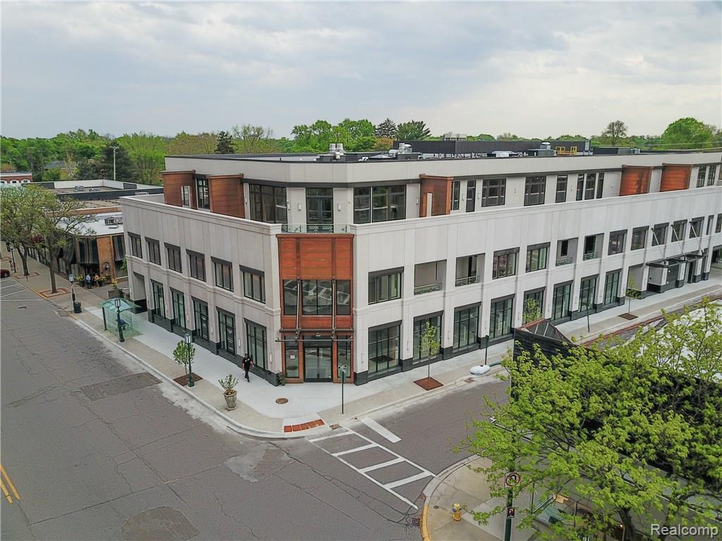 400 Old Woodward Ave - Photo 1