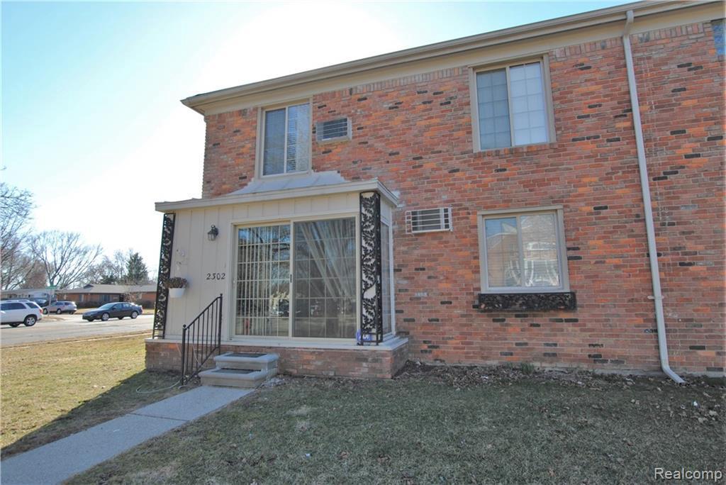 2302 14 MILE RD - Photo 1