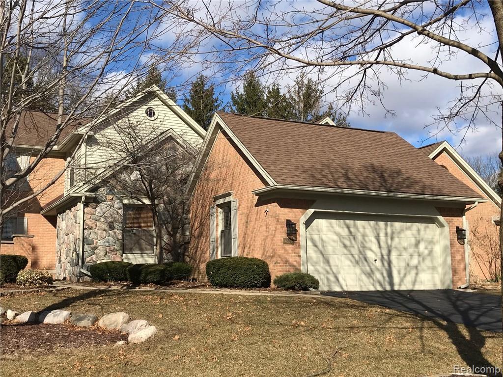 4525 Golf View Dr - Photo 1