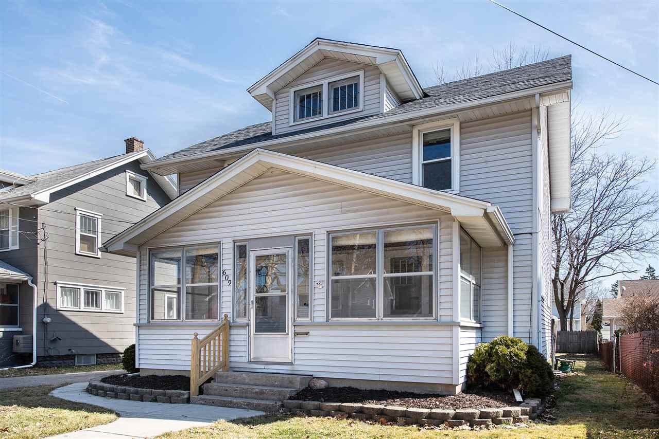 609 Grinnell - Photo 1