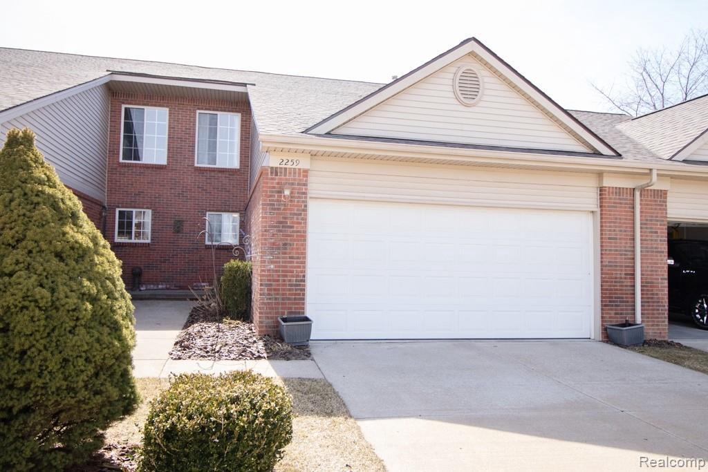 2259 Crystal Crossing Dr - Photo 1