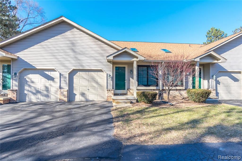 2569 Commerce Rd - Photo 1