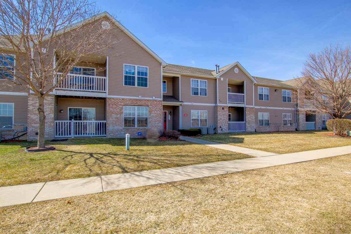 310 Ashley - Photo 1