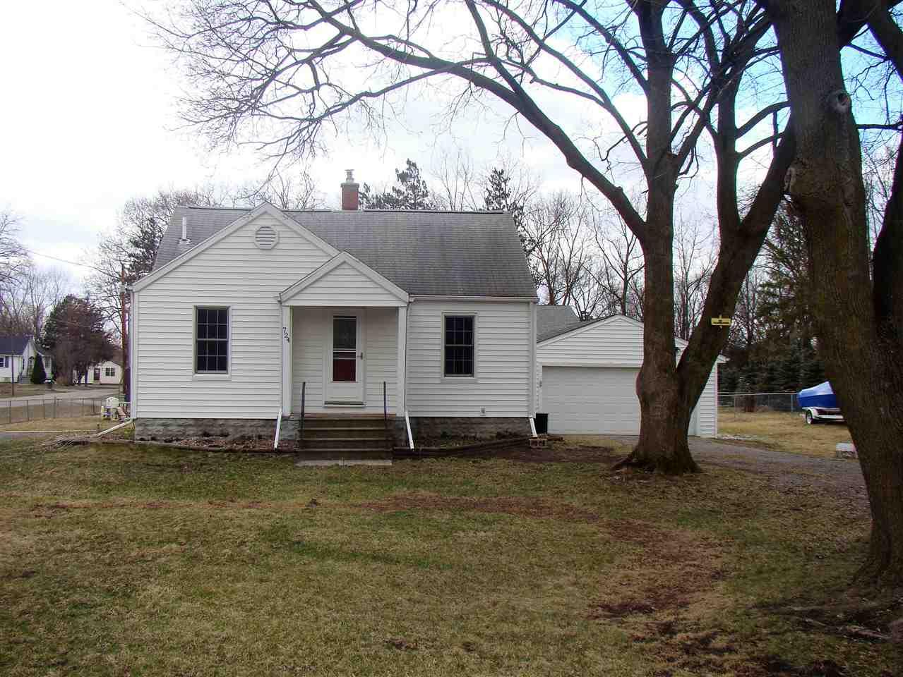 724 Dettman Rd - Photo 1