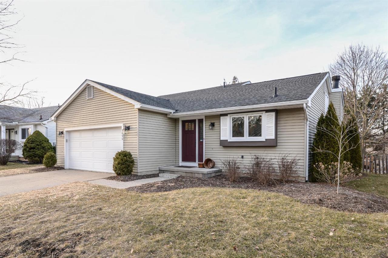 1695 Northbrook Dr - Photo 1