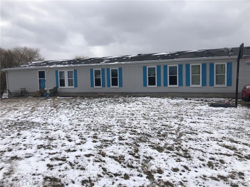 865 Brown City Rd - Photo 1