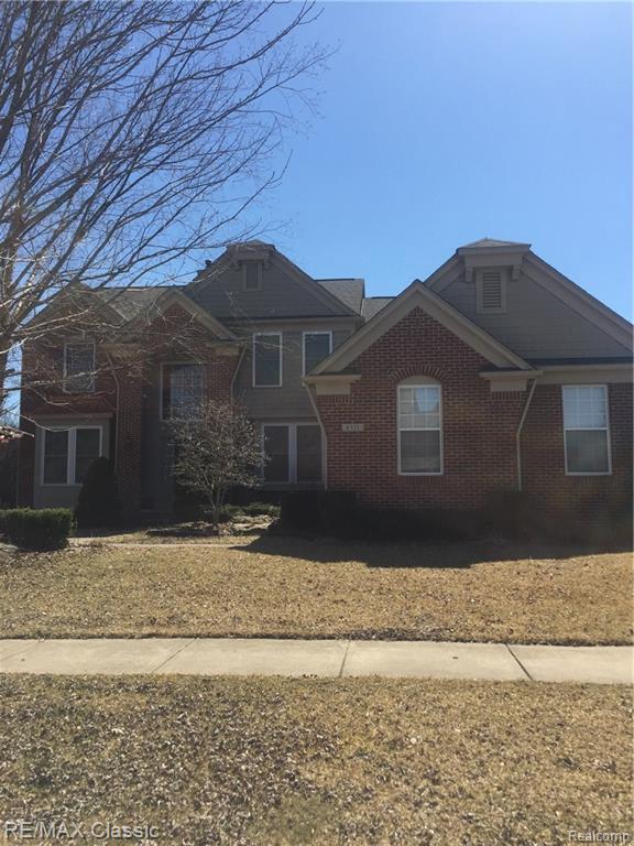 8351 Blue Jay Dr - Photo 1