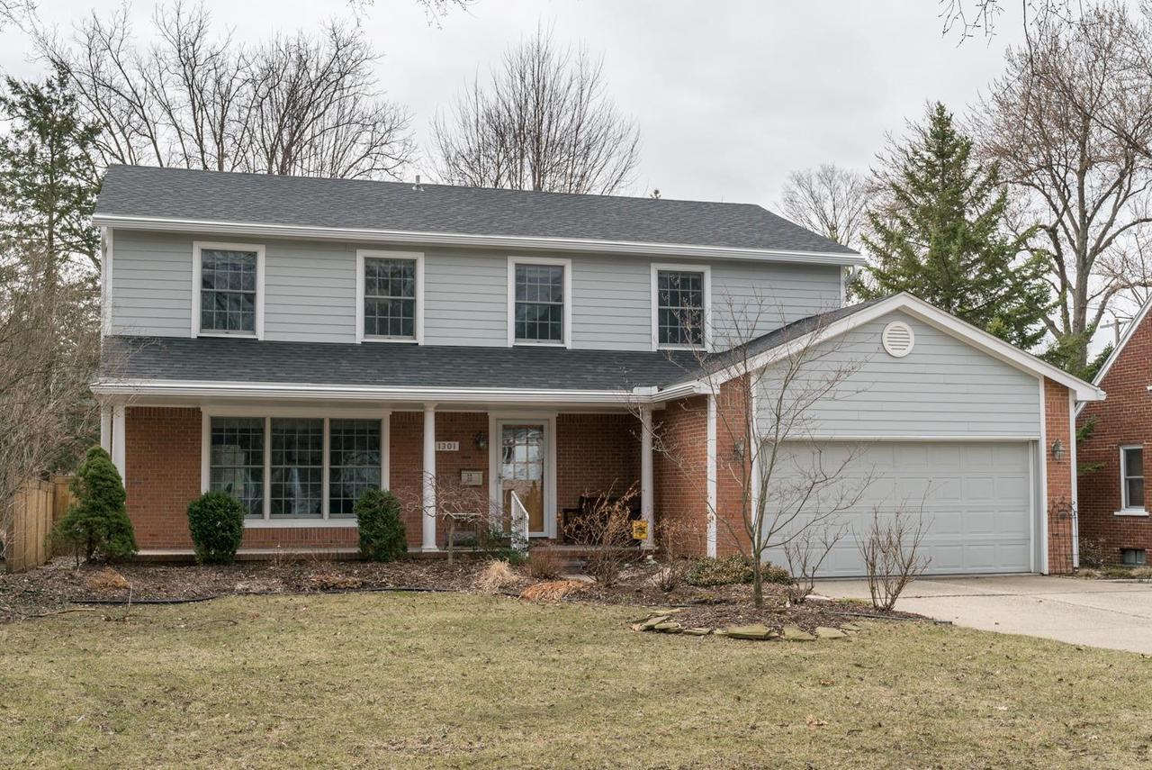 1301 Roosevelt - Photo 1