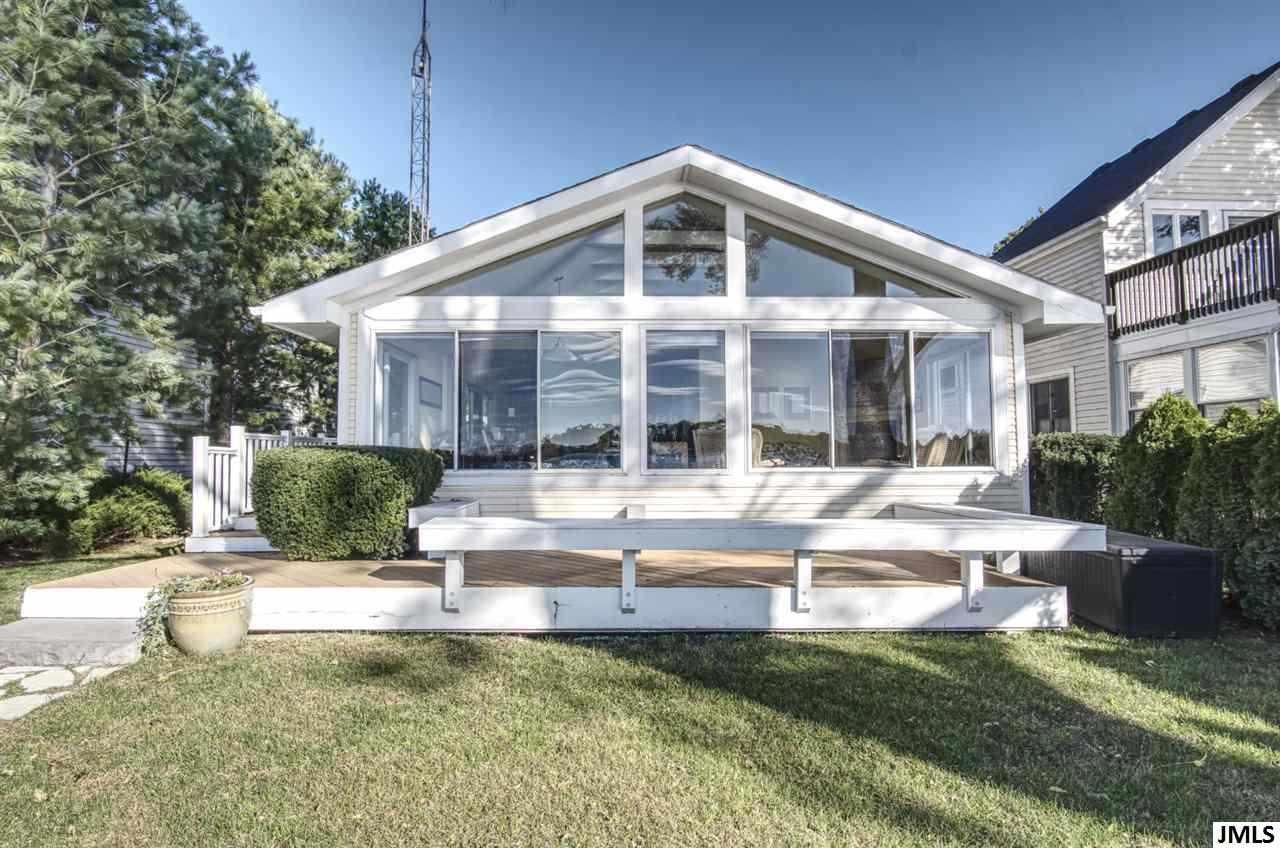 4762 Round Lake Hwy - Photo 1