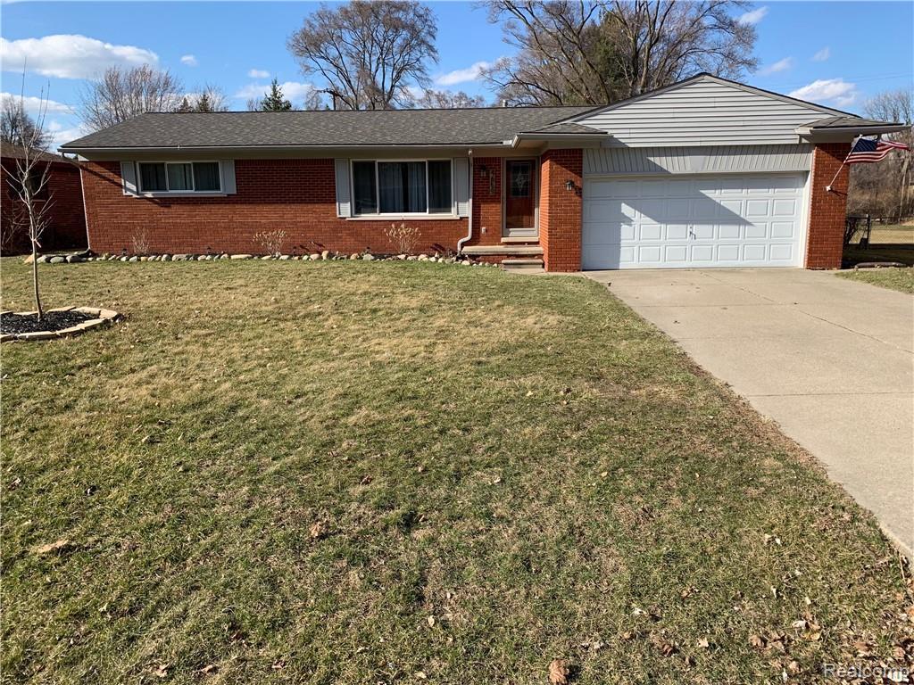 4655 Maeder St - Photo 1