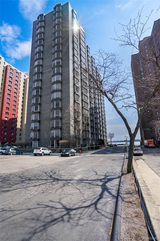 8200 Jefferson Ave - Photo 1