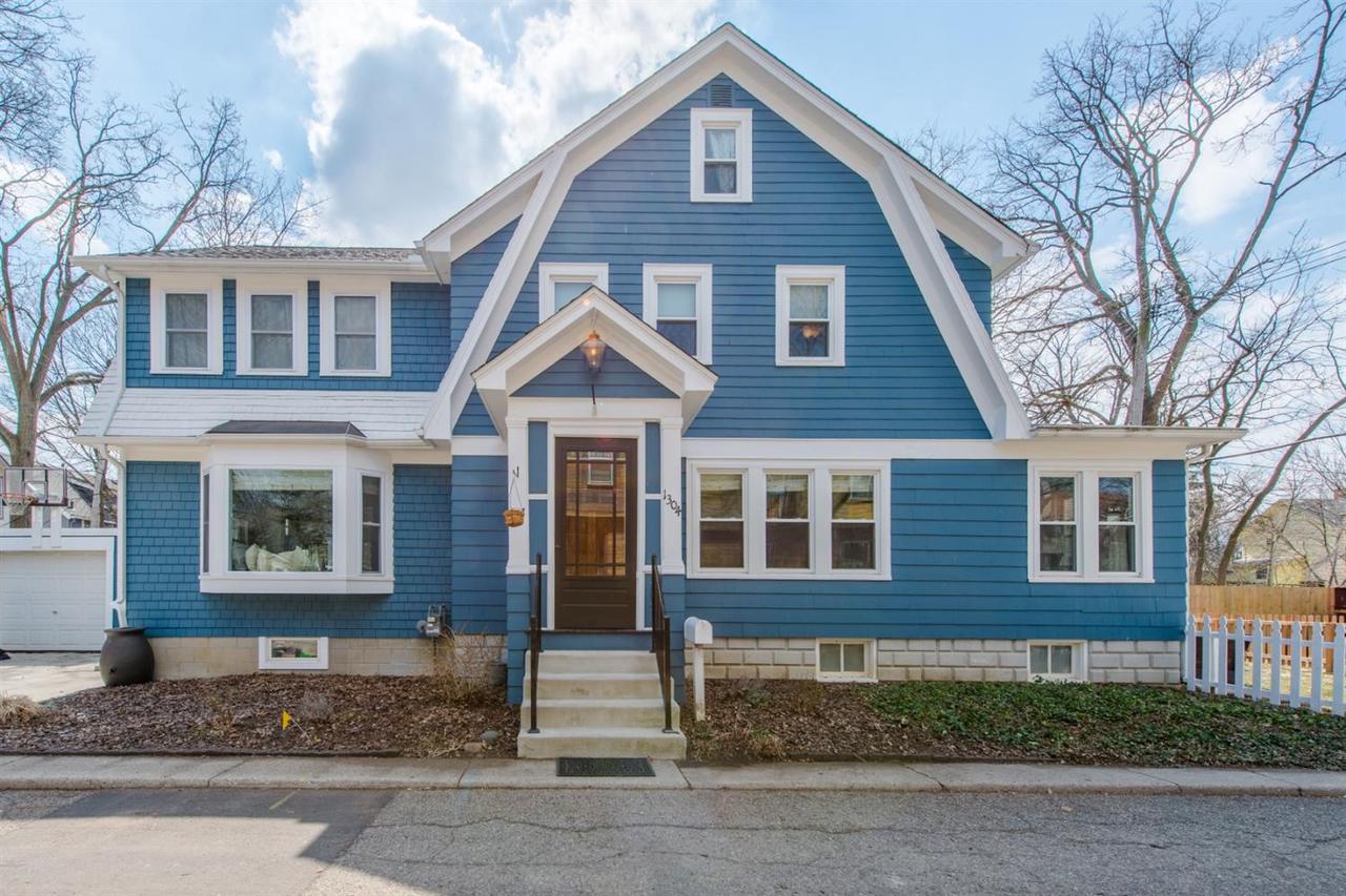 1304 Horman Ct - Photo 1