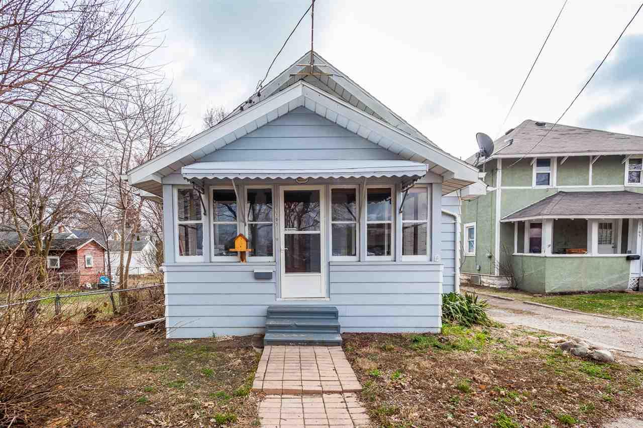 1107 Clinton Rd - Photo 1