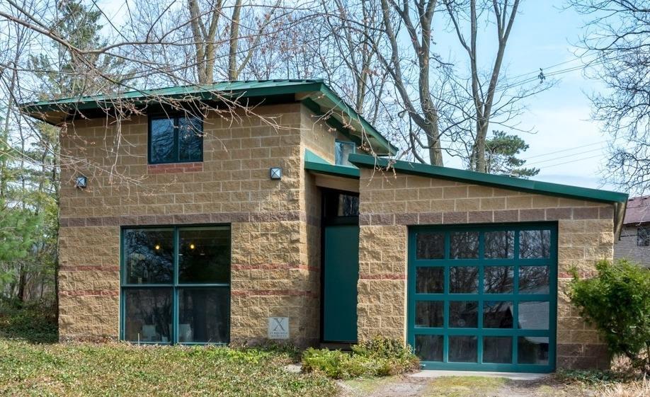 2859 Gladstone Ave - Photo 1
