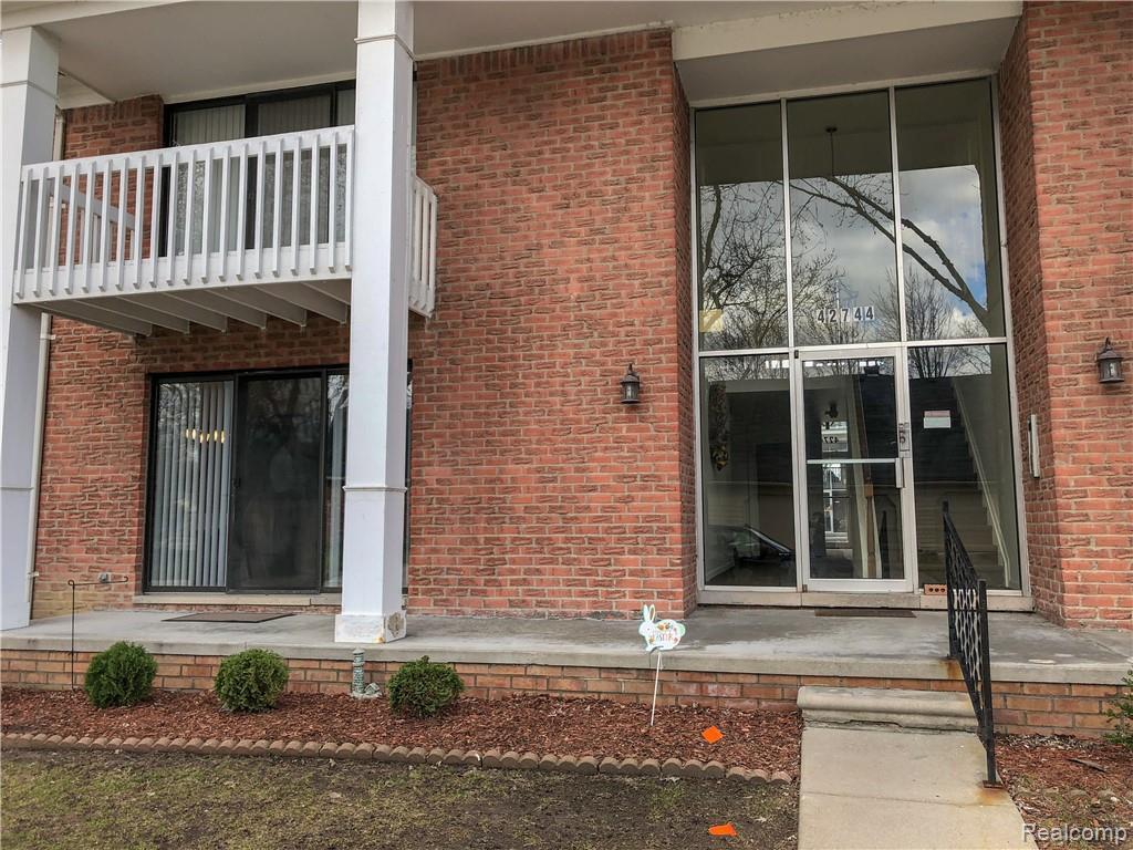 42744 Sheldon Pl - Photo 1