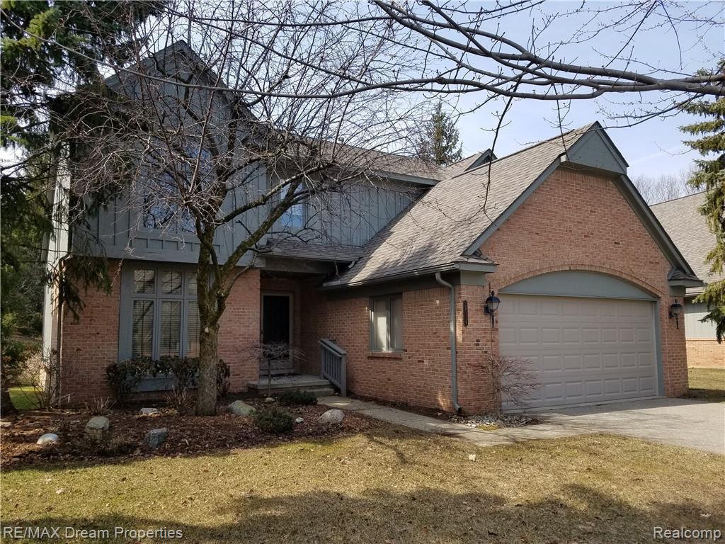 28119 Warwick Dr - Photo 1