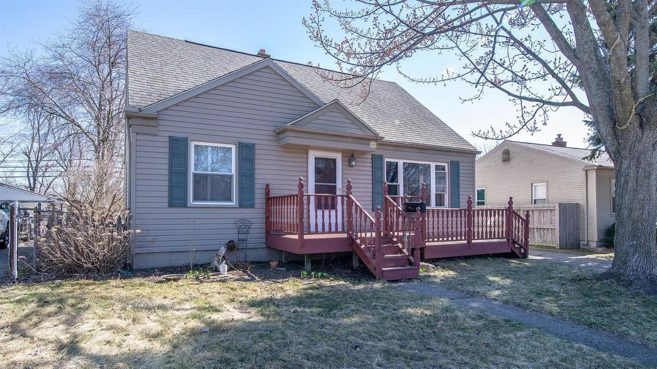 1109 Evelyn Ave - Photo 1