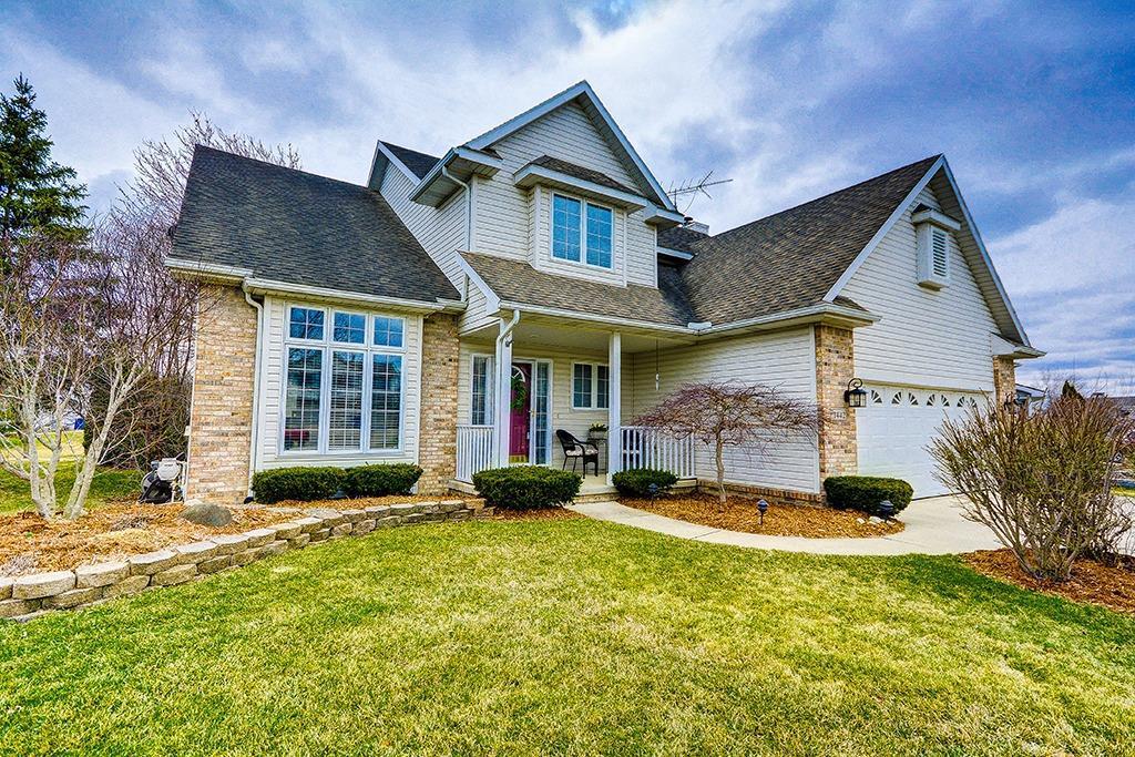1442 Wedgewood Dr - Photo 1