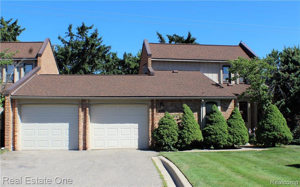 3068 Moon Lake Dr - Photo 1