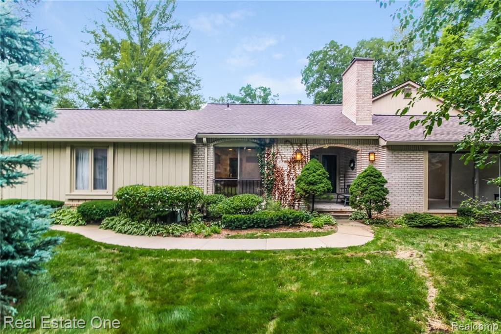 1235 Manorwood Cir - Photo 1