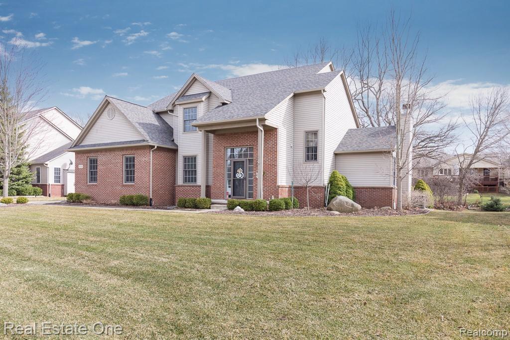 8595 Eastway Drive Dr - Photo 1
