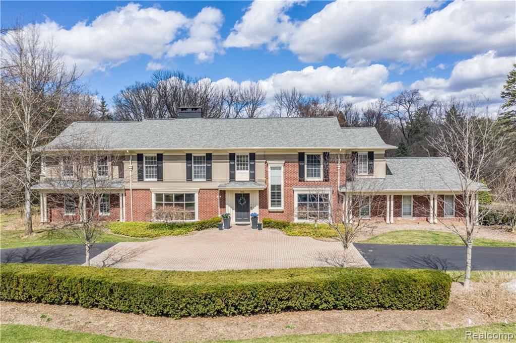 266 Woodberry Dr - Photo 1