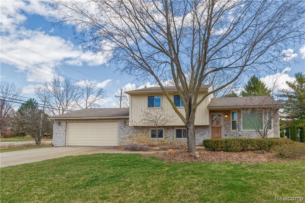 2111 Aurelia Rd - Photo 1