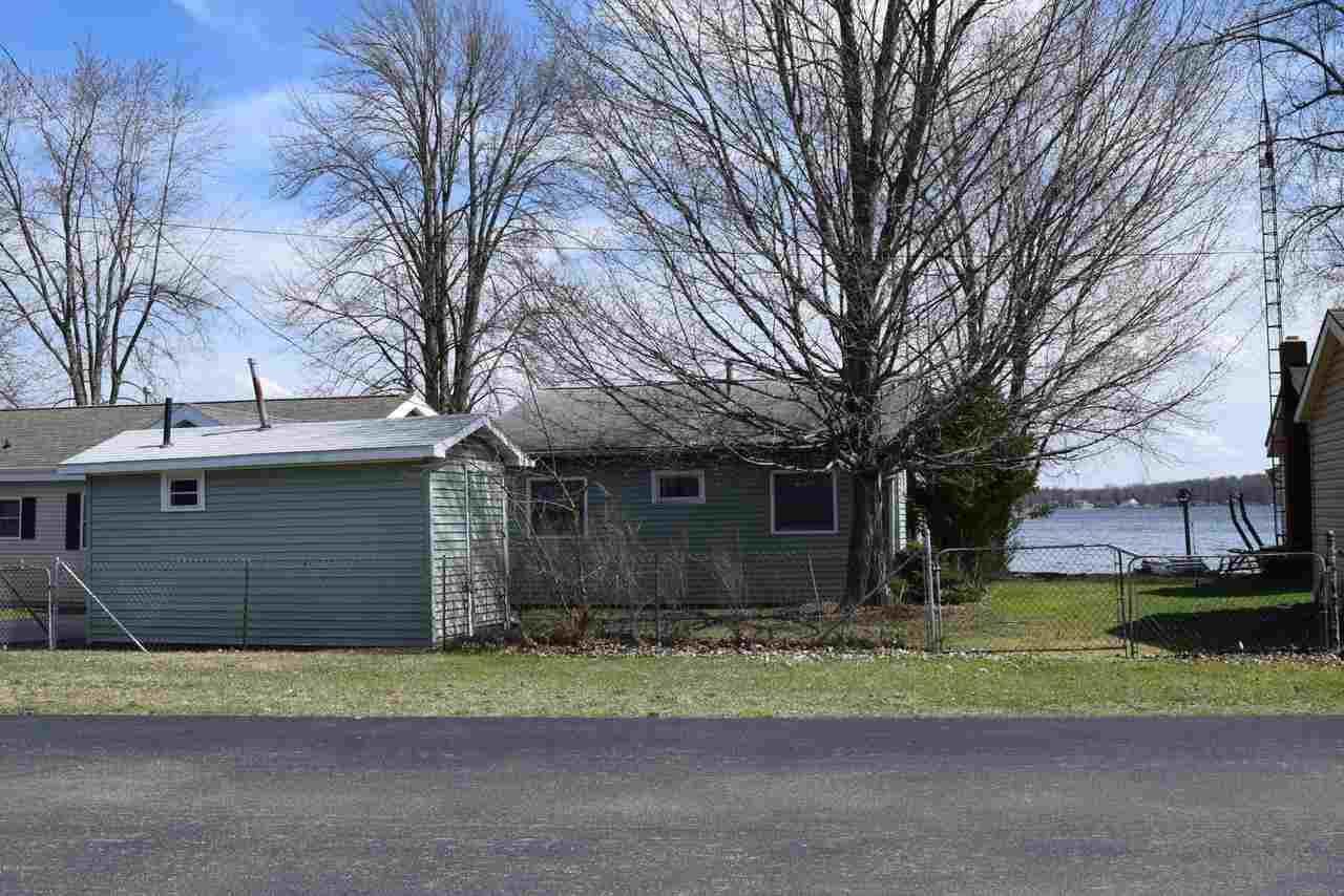 165 Lakeside Dr - Photo 1