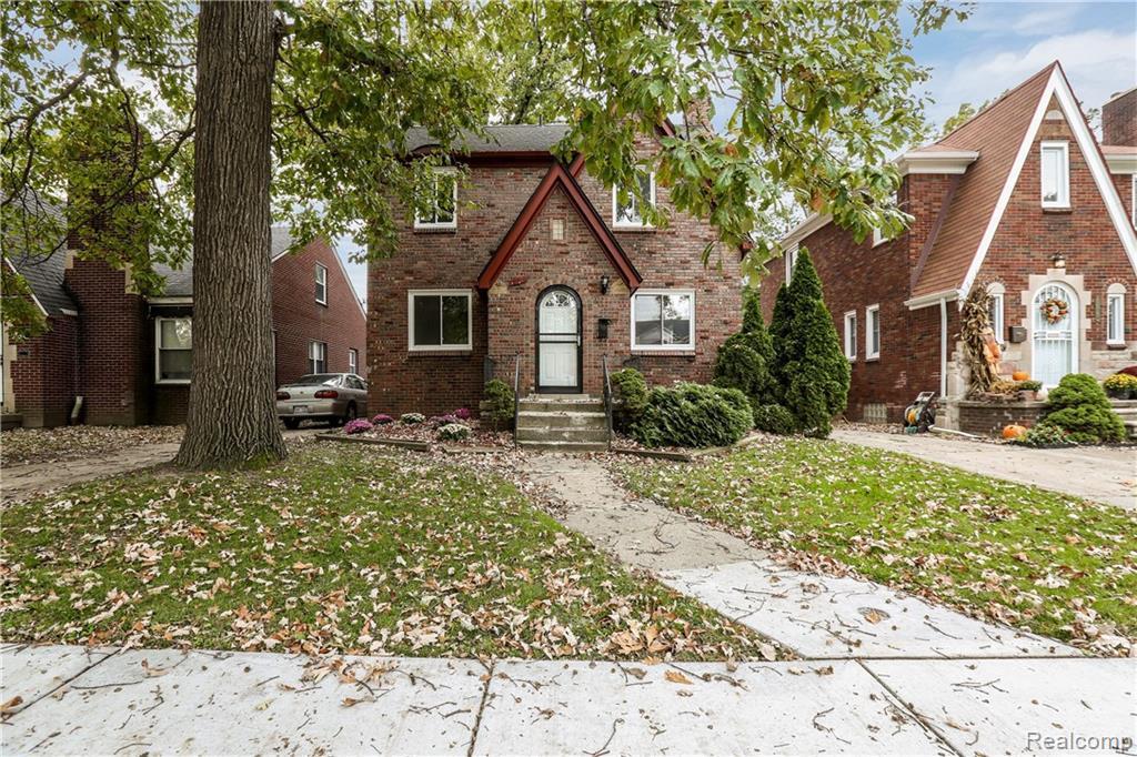 5519 Bishop St - Photo 1