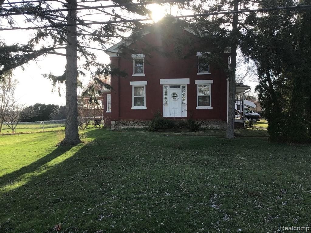 9557 Summit St - Photo 1