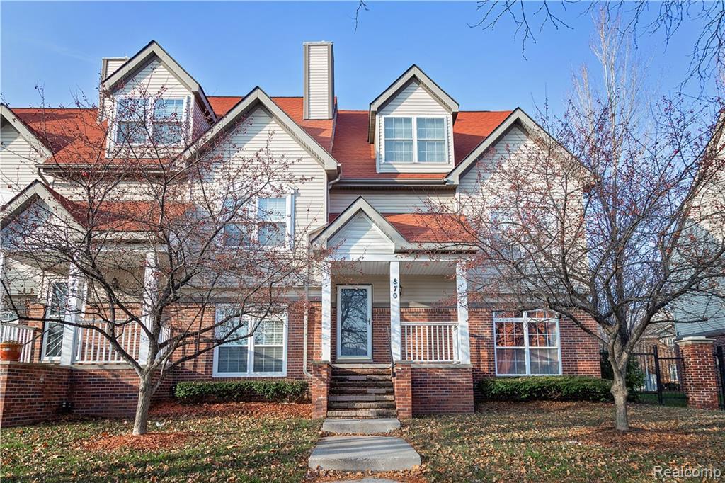 870 Lothrop Rd - Photo 1