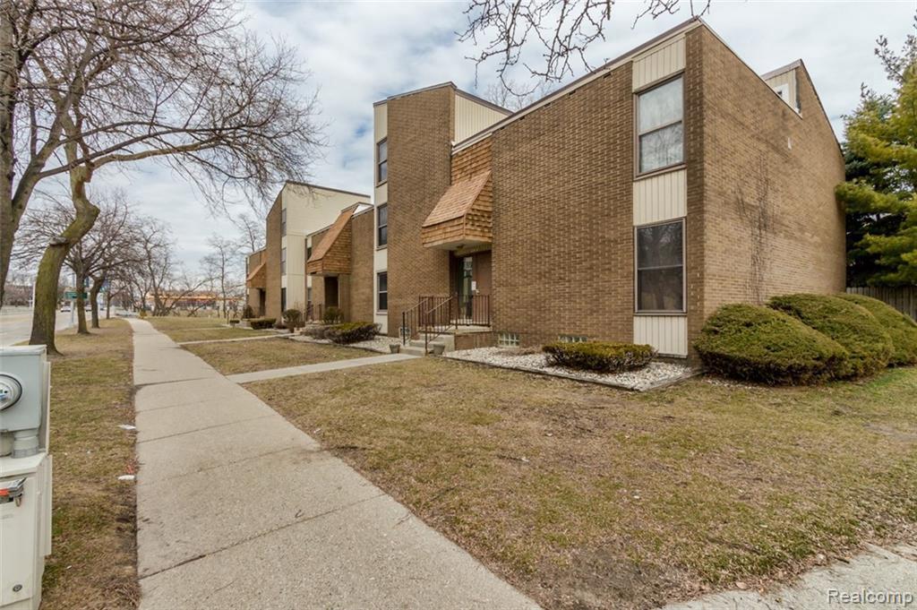 21 Dickinson St - Photo 1