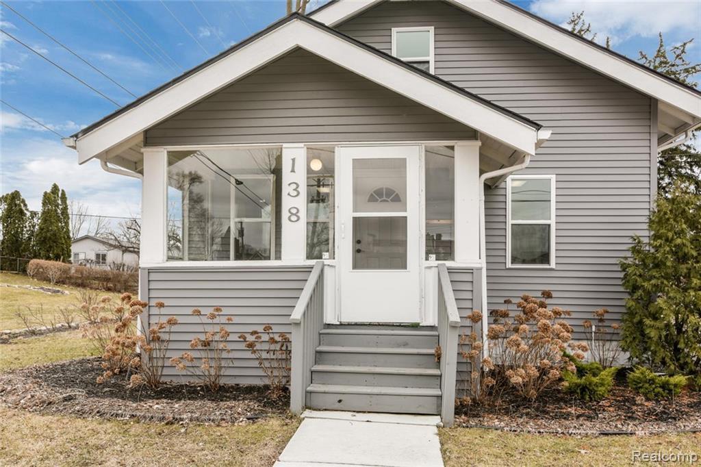 138 Liberty St - Photo 1