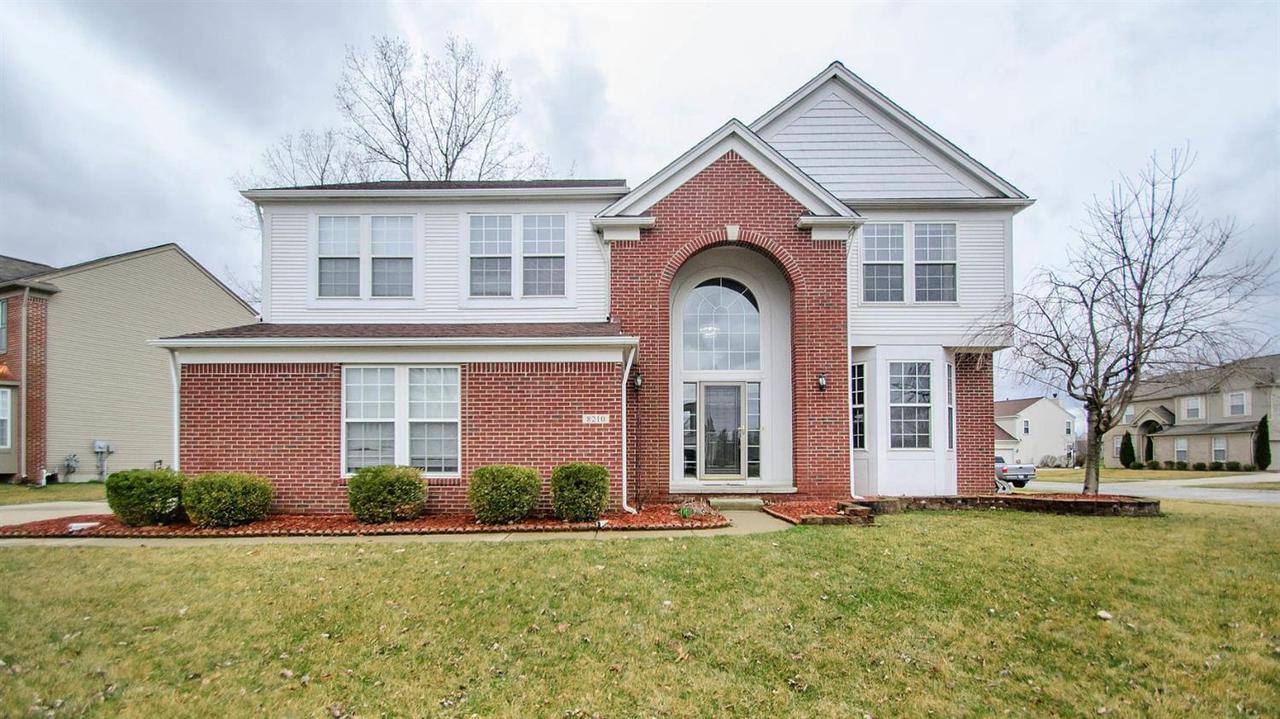 8210 Hummingbird Dr - Photo 1