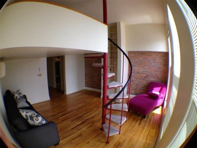 212 Michigan Ave - Photo 1